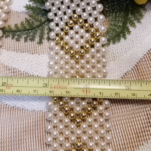 Stunning Gold & White Pearl Belt - Picture 14 of 16